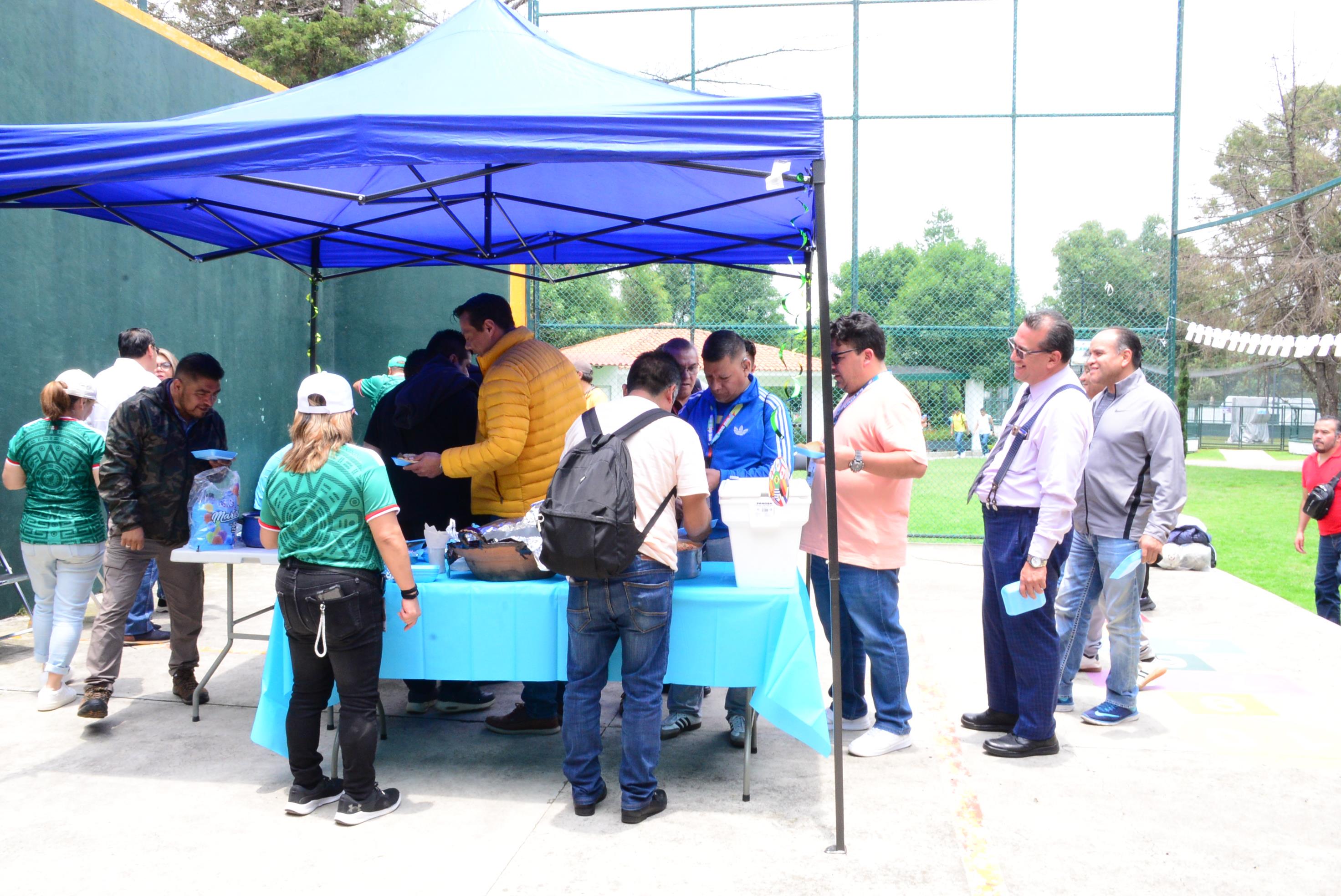 Convivencia Deportiva Por el “Día del Padre”, Sección II Dirección Médica 